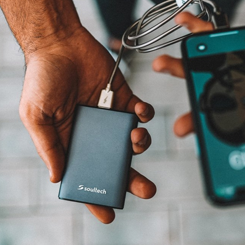 Soultech Platinum Metalic 5.000 mAh Powerbank BT038GR